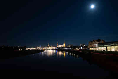 📷 Dresden at Night